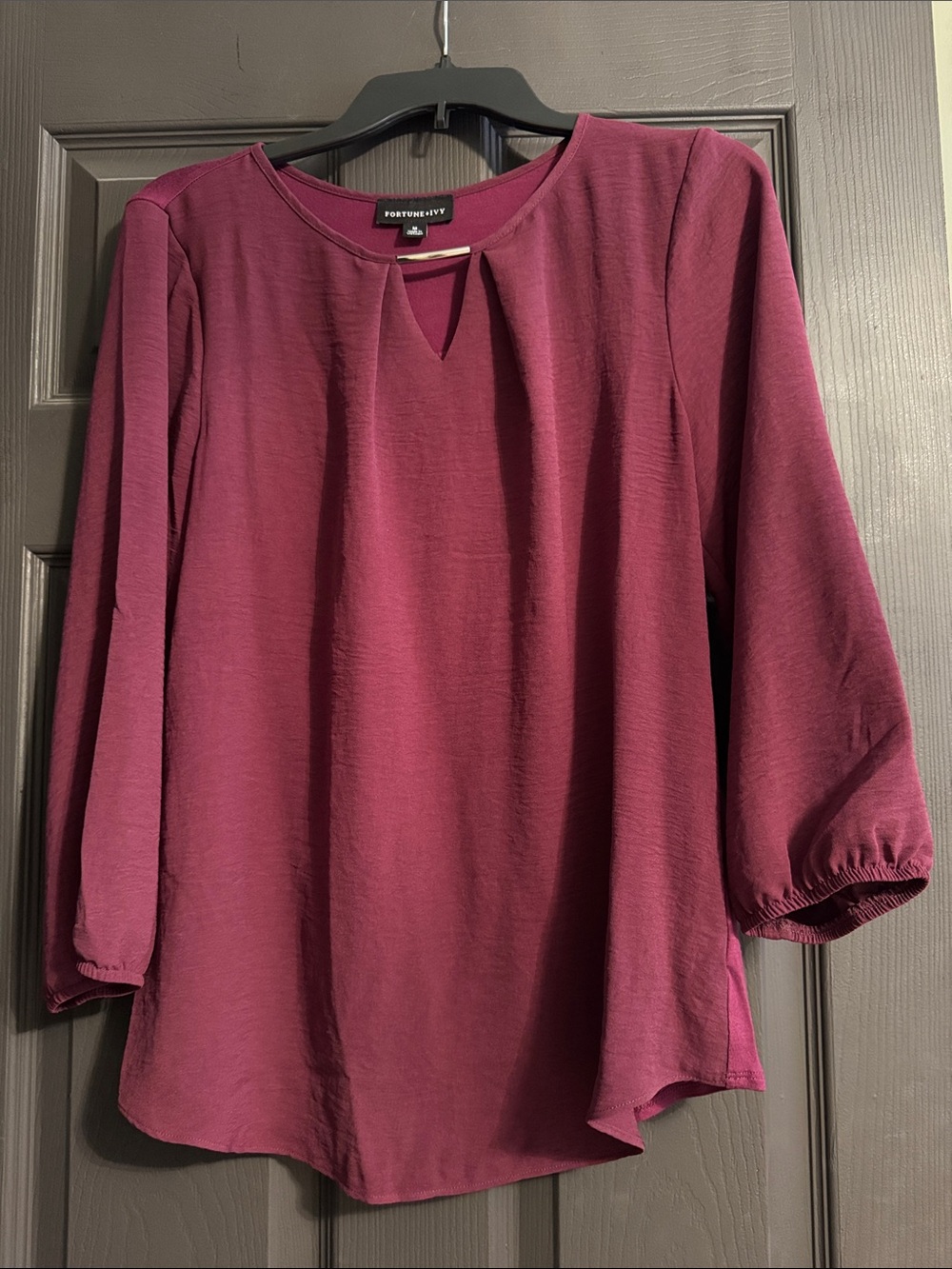 Fortune & Ivy plum Keyhole 3/4 Sleeve Blouse